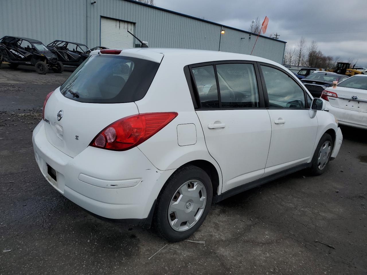Image 3 of 2007 NISSAN VERSA S 2007 with VIN 3N1BC13E77L457031