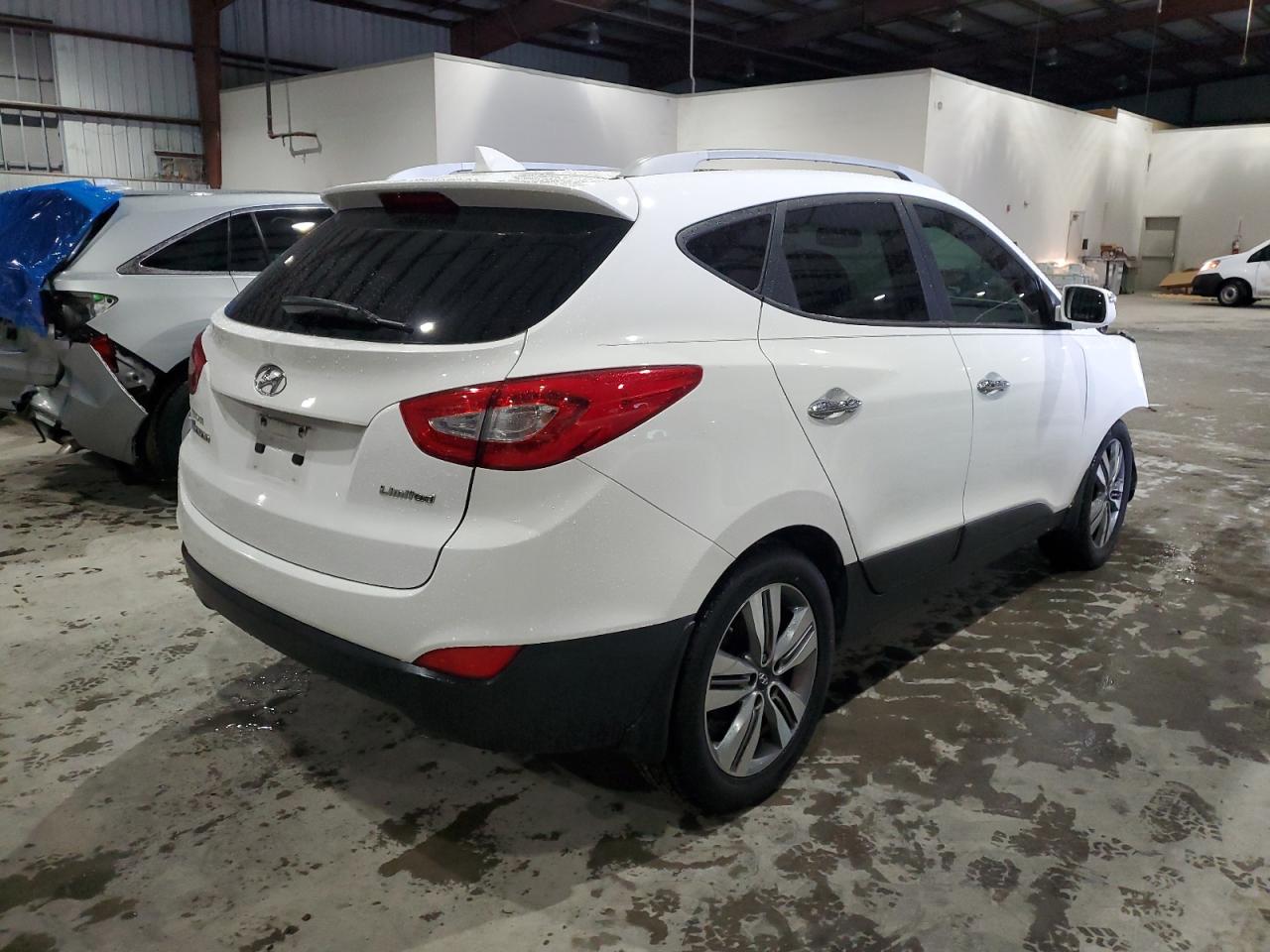 Изображение 3 2015 HYUNDAI TUCSON LIMITED 2015 с VIN KM8JU3AG7FU098172