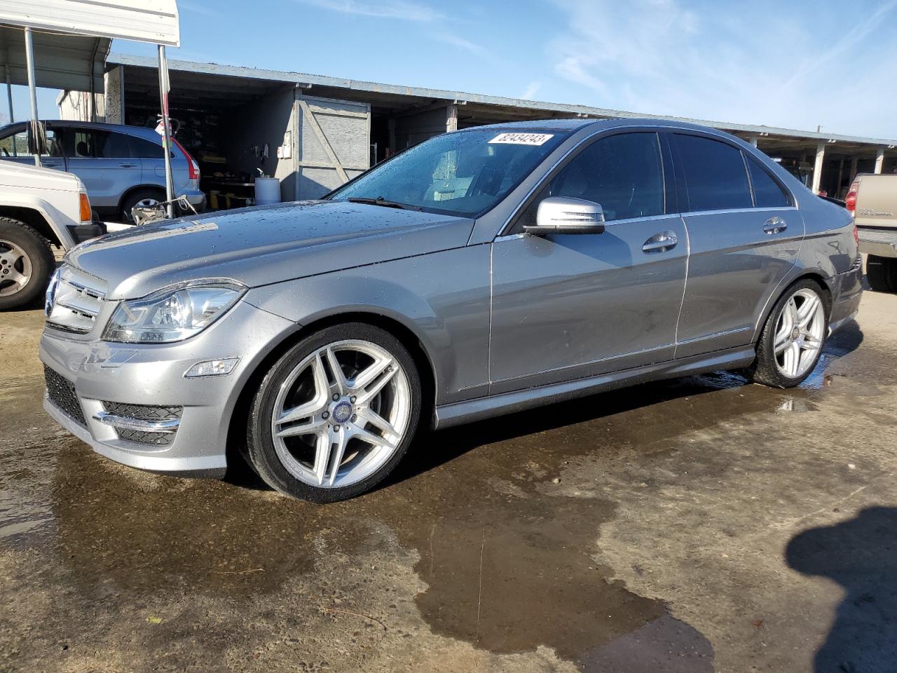 Изображение 1 2013 MERCEDES-BENZ C 250 2013 с VIN WDDGF4HB3DA801179
