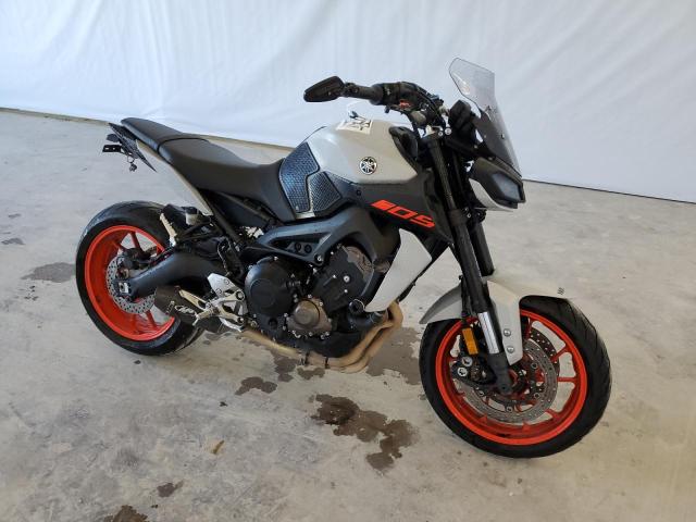 2019 YAMAHA MT09  2019 image