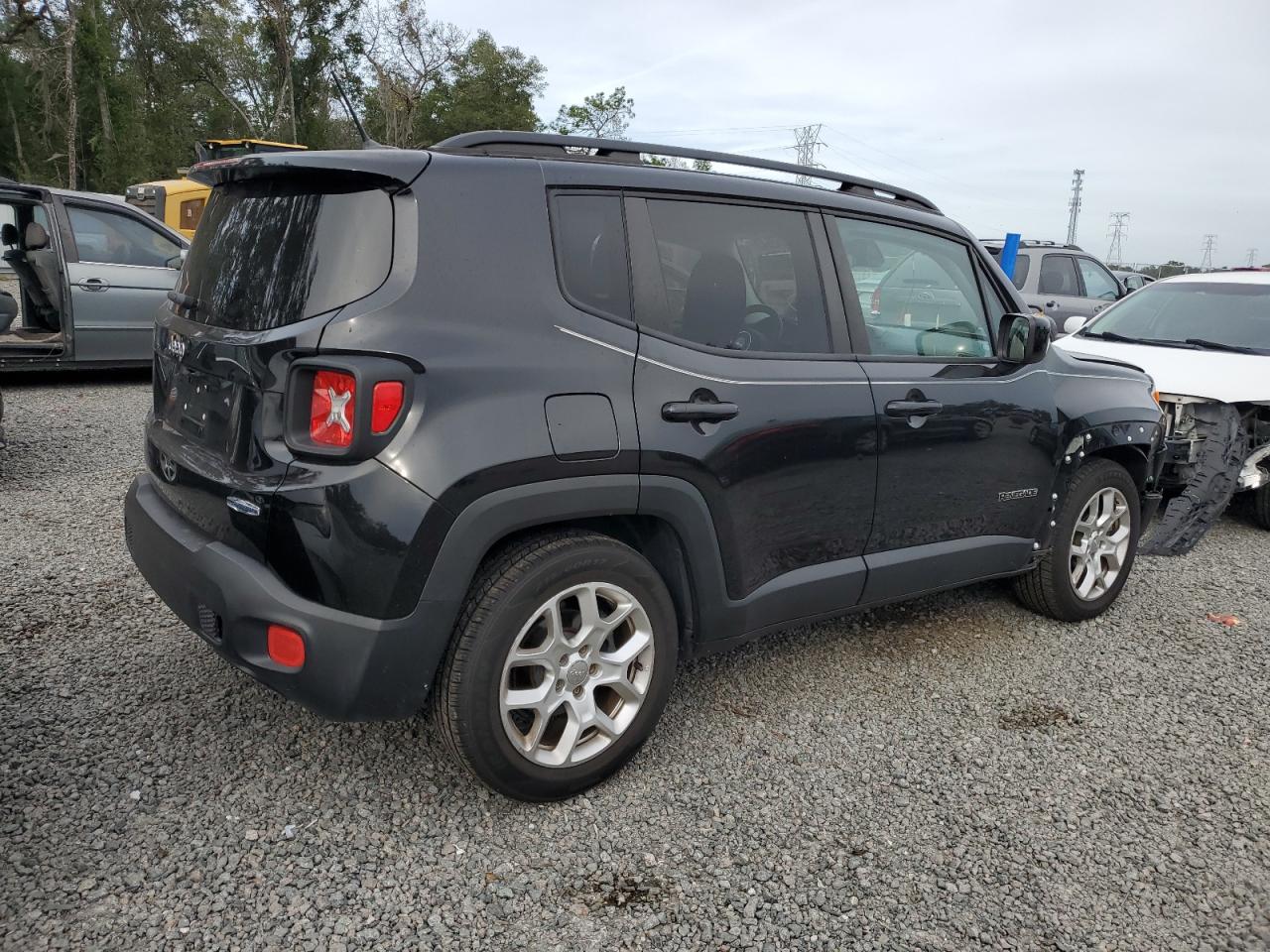 Изображение 3 2015 JEEP RENEGADE LATITUDE 2015 с VIN ZACCJABT4FPB51322