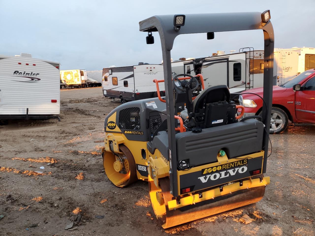 Изображение 3 2021 VOLVO ALL OTHER 2021 с VIN VCE0D35BJ0S273480