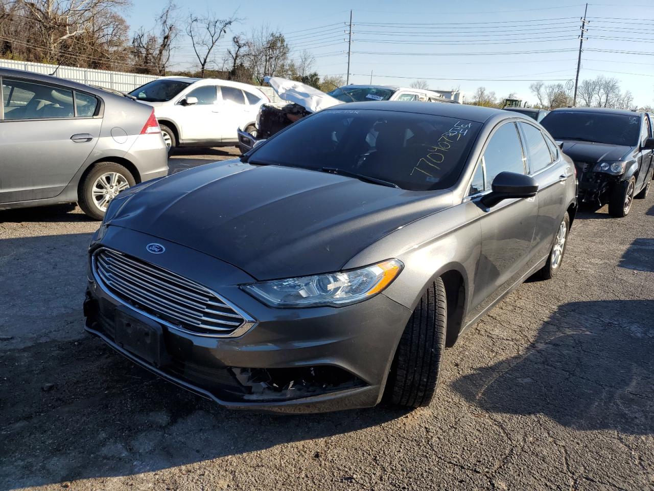 Изображение 1 2017 FORD FUSION S 2017 с VIN 3FA6P0G7XHR113870