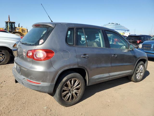 Obraz 3 z 2010 VOLKSWAGEN TIGUAN S 2010 z VIN WVGAV7AX7AW513556