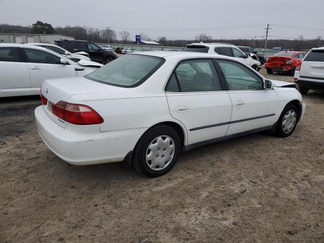 Image 3 of 1998 HONDA ACCORD LX 1998 with VIN 1HGCG5648WA113053