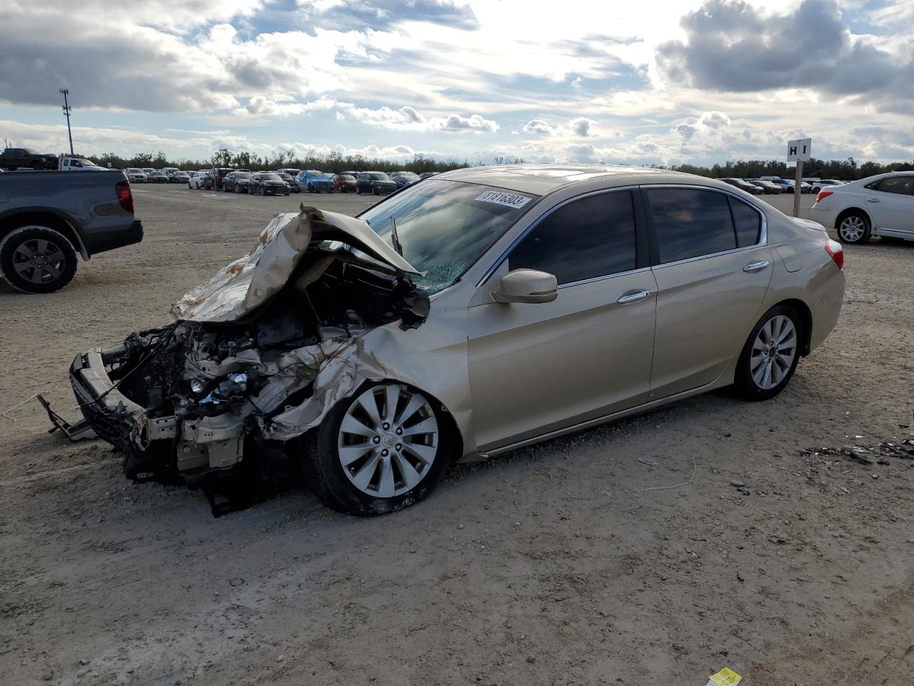 Image 1 of 2015 HONDA ACCORD EXL 2015 with VIN 1HGCR2F88FA006337