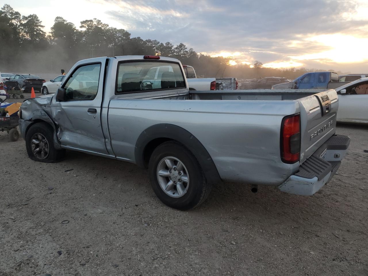 Image 2 of 2001 NISSAN FRONTIER XE 2001 with VIN 1N6DD21SX1C305617