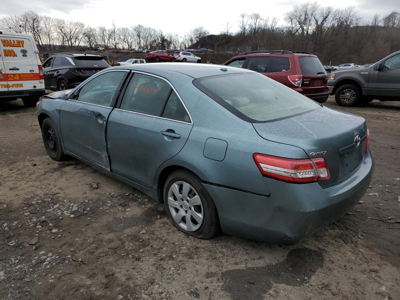 Obraz 2 z 2011 TOYOTA CAMRY BASE 2011 z VIN 4T4BF3EKXBR157213