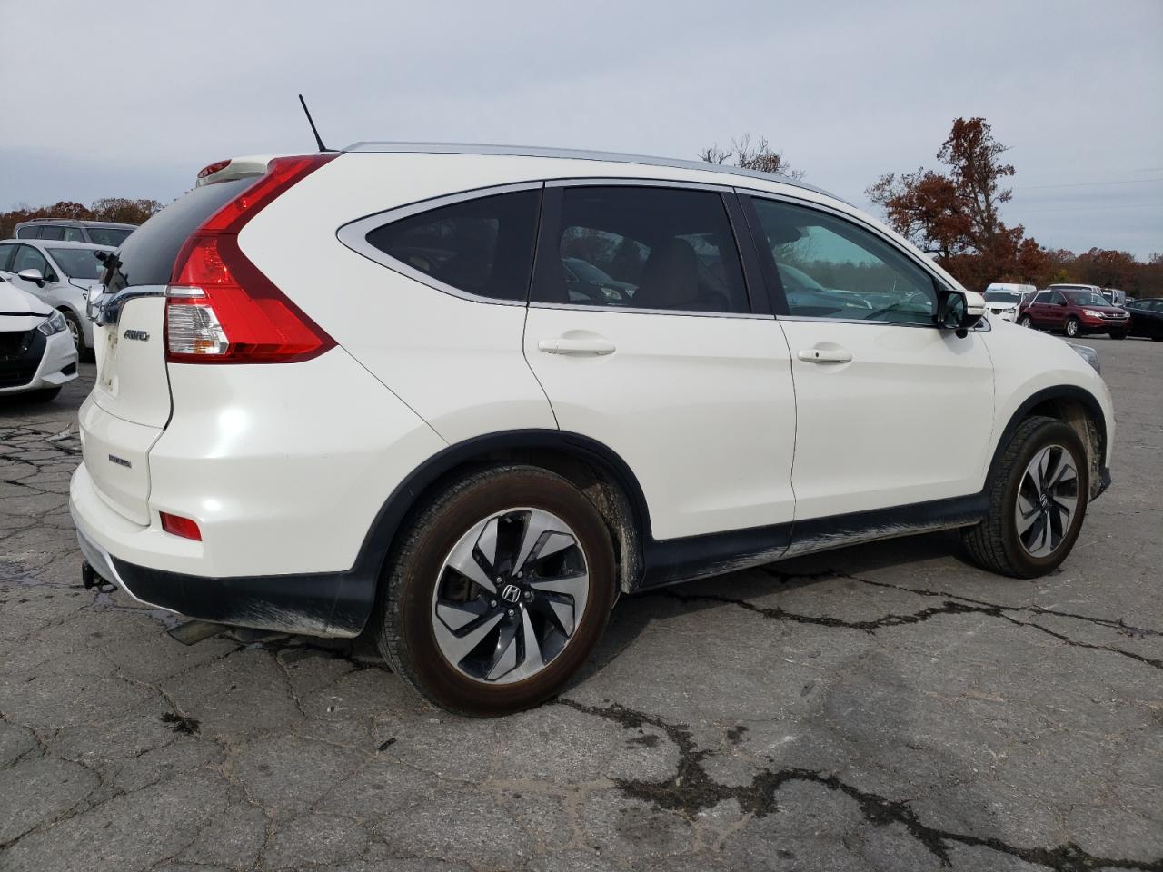 Obraz 3 z 2015 HONDA CR-V TOURING 2015 z VIN 5J6RM4H95FL074067