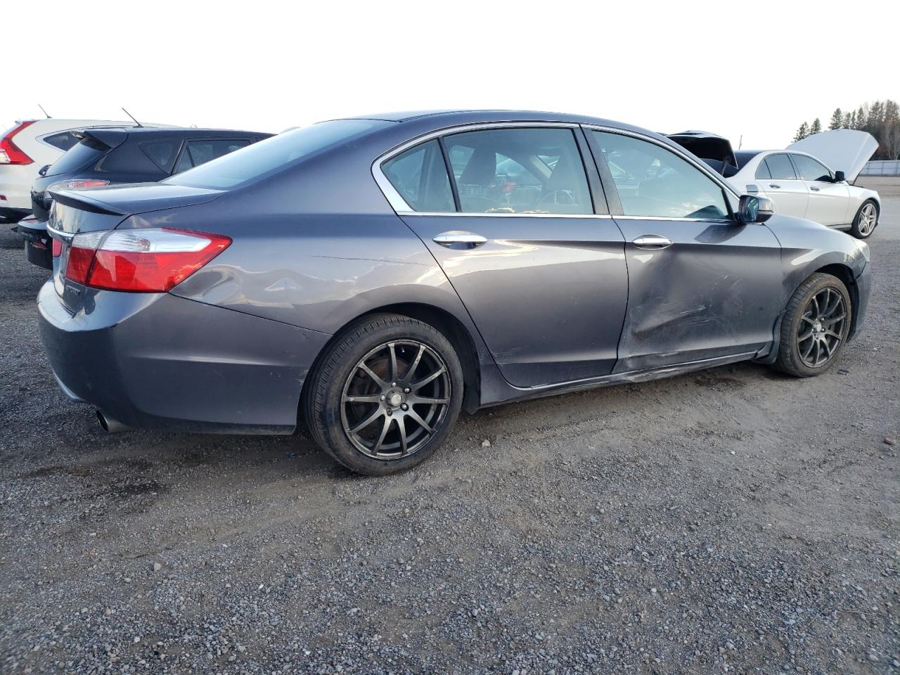 Image 3 of Honda Accord Sport 2015 with VIN 1HGCR2F50FA802893