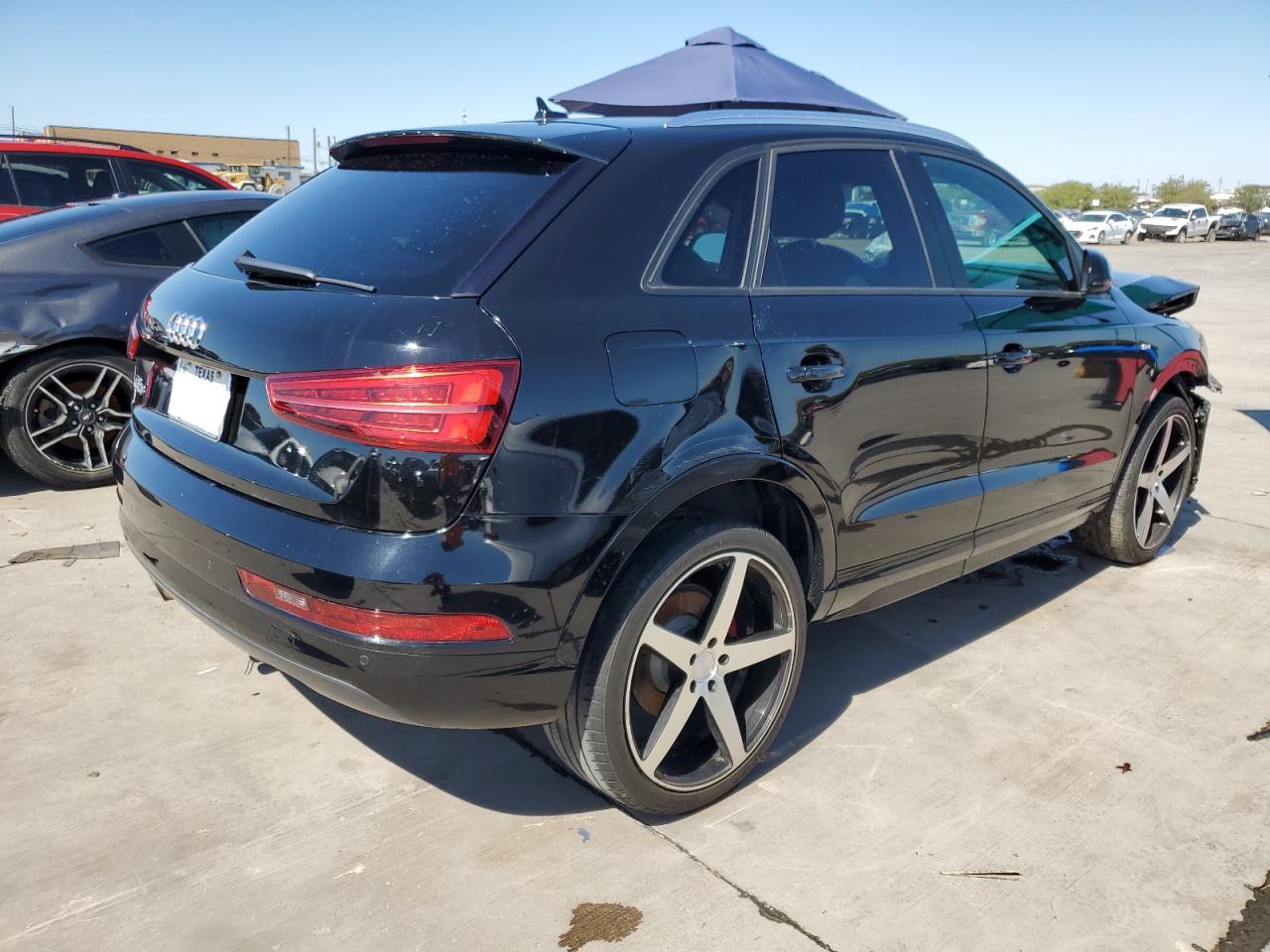 Image 3 of 2018 AUDI Q3 PREMIUM 2018 with VIN WA1BCCFS2JR018050