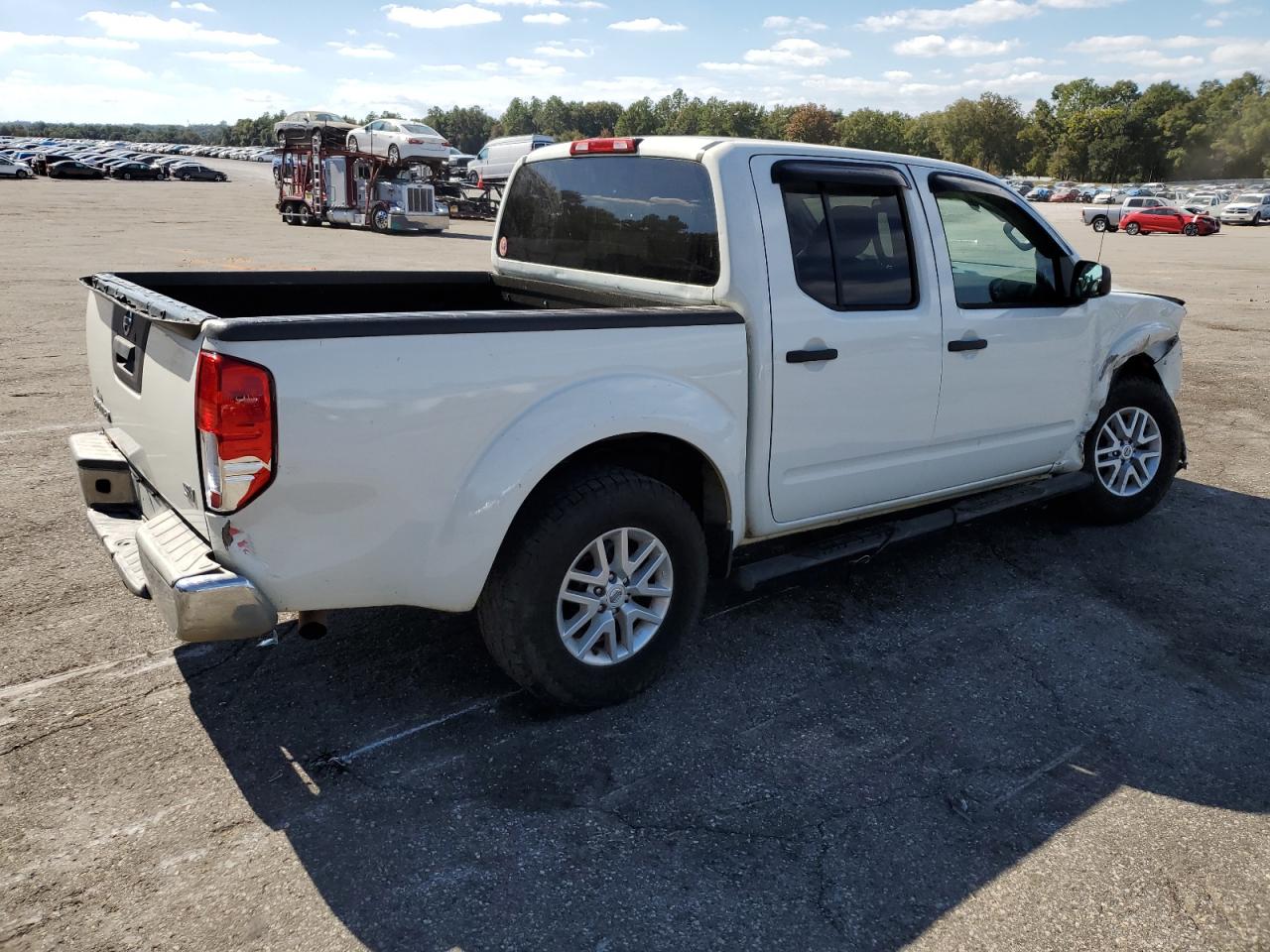 Image 3 of 2015 NISSAN FRONTIER S 2015 with VIN 1N6AD0ER7FN762430