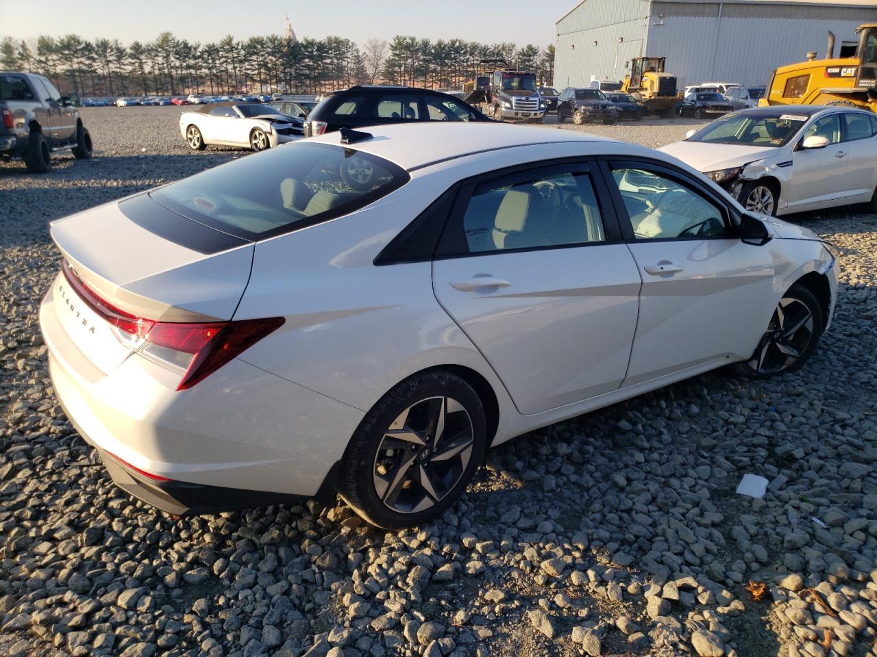 Image 3 of 2023 HYUNDAI ELANTRA SEL 2023 with VIN 5NPLS4AG2PH098083