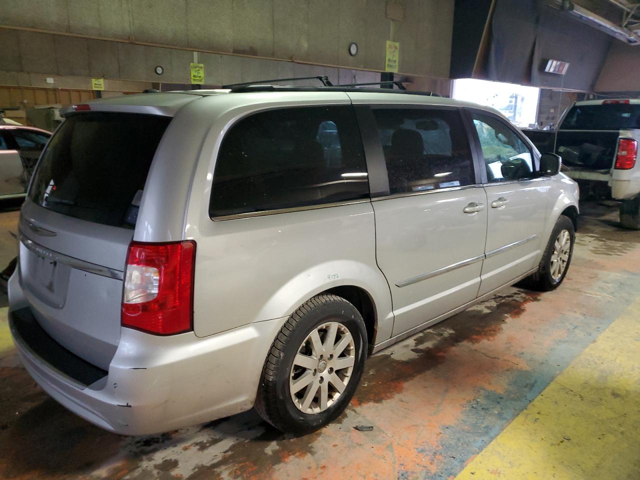 Obraz 3 z 2012 CHRYSLER TOWN & COUNTRY TOURING 2012 z VIN 2C4RC1BG5CR186160