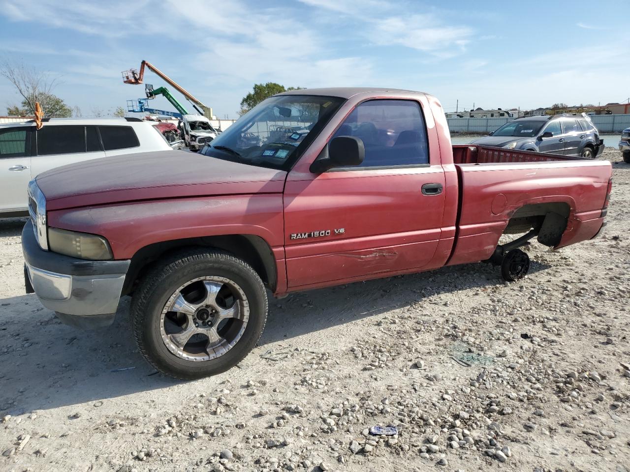 Image 1 of 1998 DODGE RAM 1500  1998 with VIN 1B7HC16X3WS685399