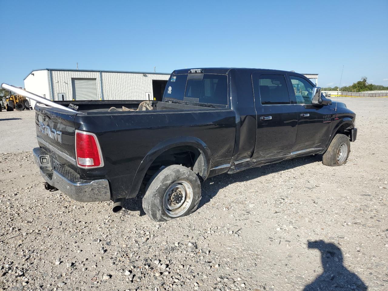 Изображение 3 2016 RAM 3500 LONGHORN 2016 с VIN 3C63R3NL8GG170949