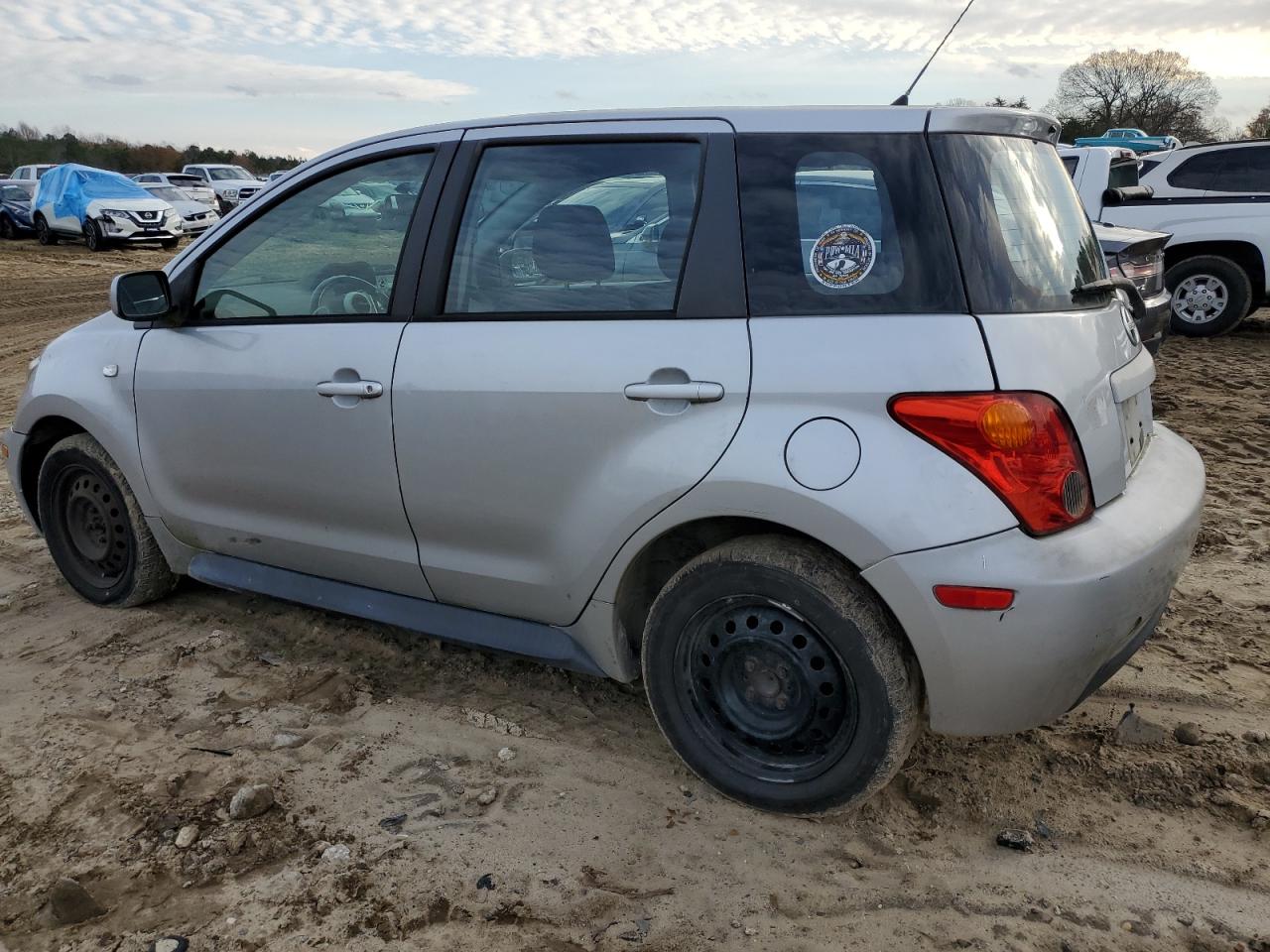 Изображение 2 2004 TOYOTA SCION XA  2004 с VIN JTKKT624640071673