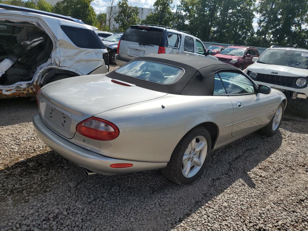 Obraz 3 z 1999 JAGUAR XK8  1999 z VIN SAJGX2048XC042032