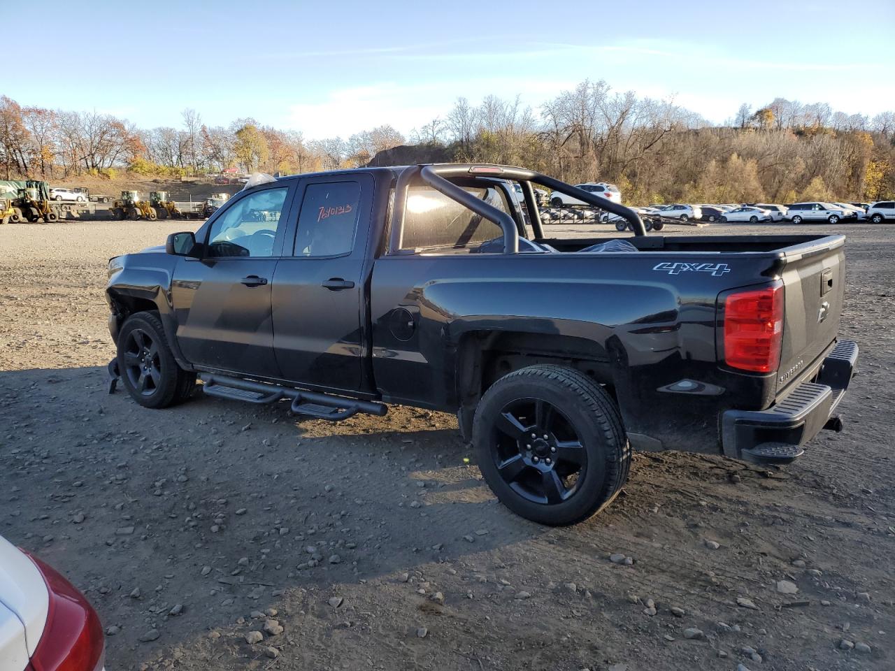 Image 2 of 2017 CHEVROLET SILVERADO K1500 2017 with VIN 1GCVKNEC6HZ118464