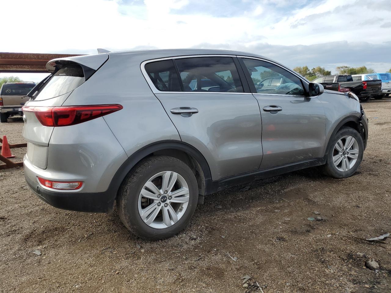 Изображение 3 2019 KIA SPORTAGE LX 2019 с VIN KNDPM3AC5K7601704