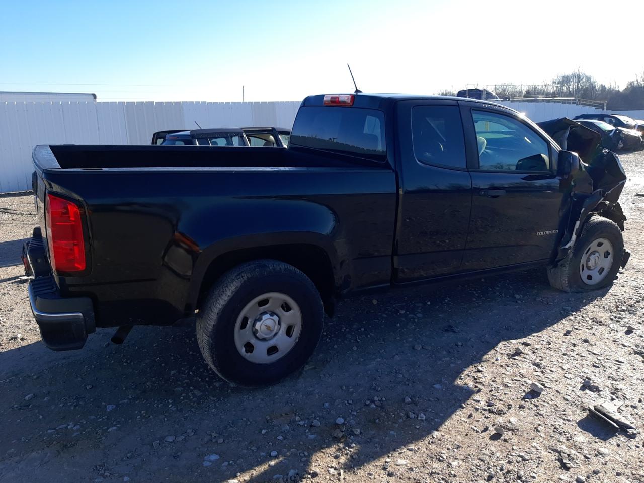 Image 3 of 2016 CHEVROLET COLORADO  2016 with VIN 1GCHSBEA9G1385072