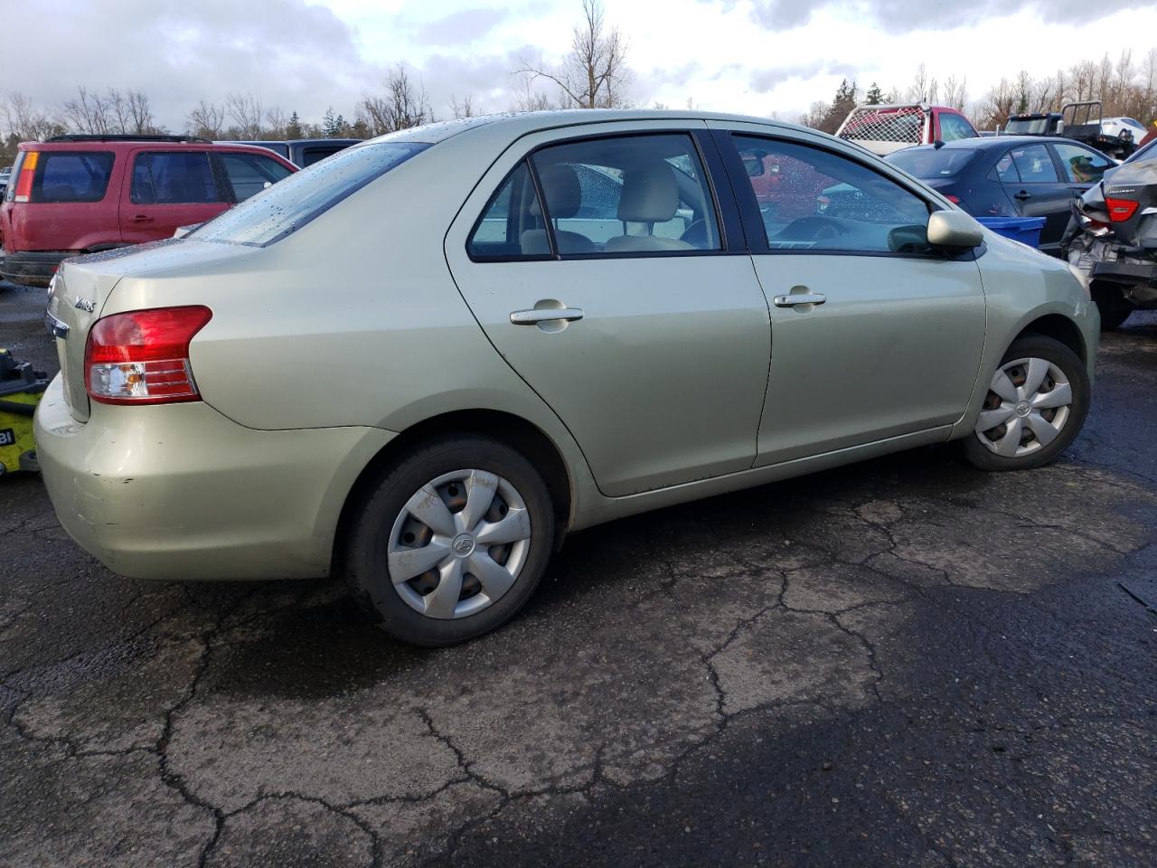 Obraz 3 z 2007 TOYOTA YARIS  2007 z VIN JTDBT903271092358