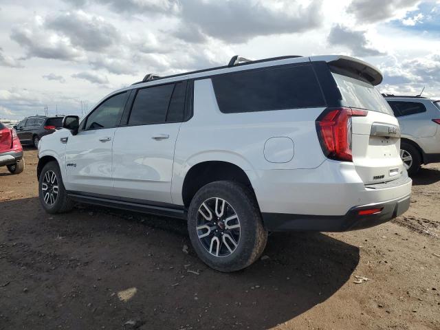 Obraz 2 z 2022 GMC YUKON XL K1500 AT4 2022 z VIN 1GKS2HKD4NR123549