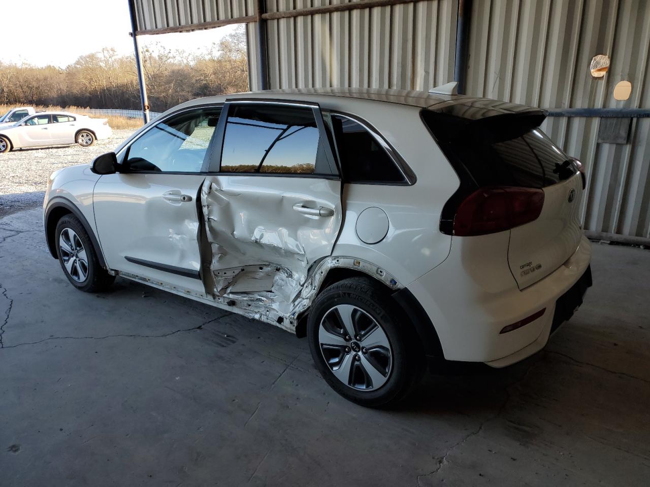 Изображение 2 2018 KIA NIRO FE 2018 с VIN KNDCB3LC5J5203923