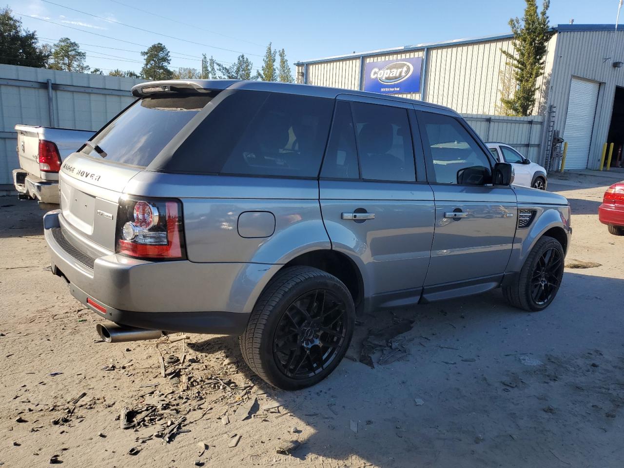 Image 3 of 2012 LAND ROVER RANGE ROVER SPORT HSE LUXURY 2012 with VIN SALSK2D45CA732109