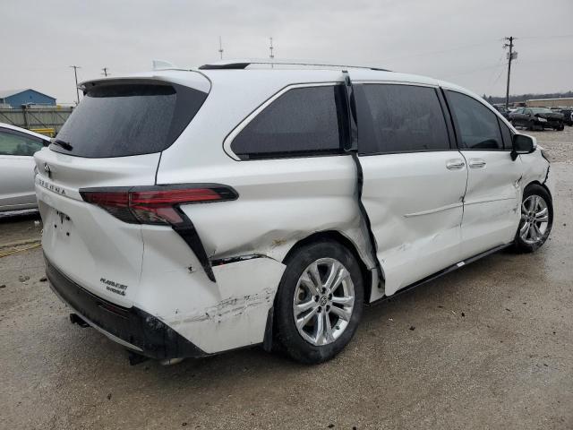 Image 3 of 2022 TOYOTA SIENNA LIMITED 2022 with VIN 5TDESKFC4NS061420