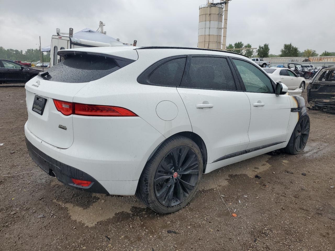 Image 3 of 2018 JAGUAR F-PACE R - SPORT 2018 with VIN SADCL2FXXJA290381
