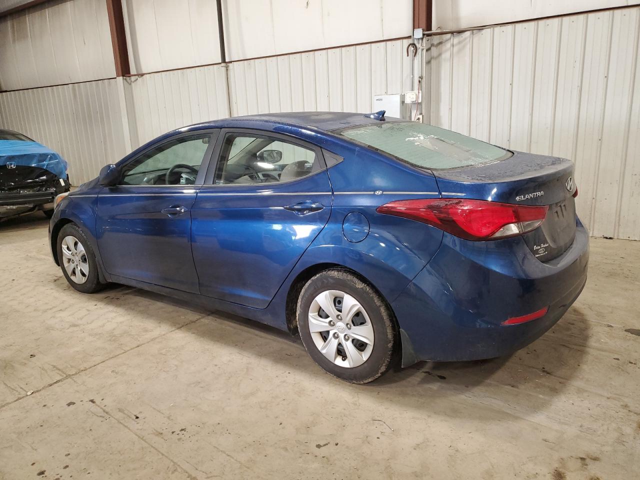 Obraz 2 z 2016 HYUNDAI ELANTRA SE 2016 z VIN 5NPDH4AE6GH794236