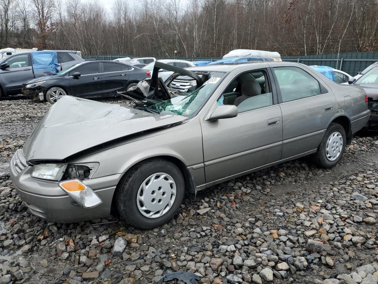 Obraz 1 z 1999 TOYOTA CAMRY CE 1999 z VIN 4T1BG22K2XU576251