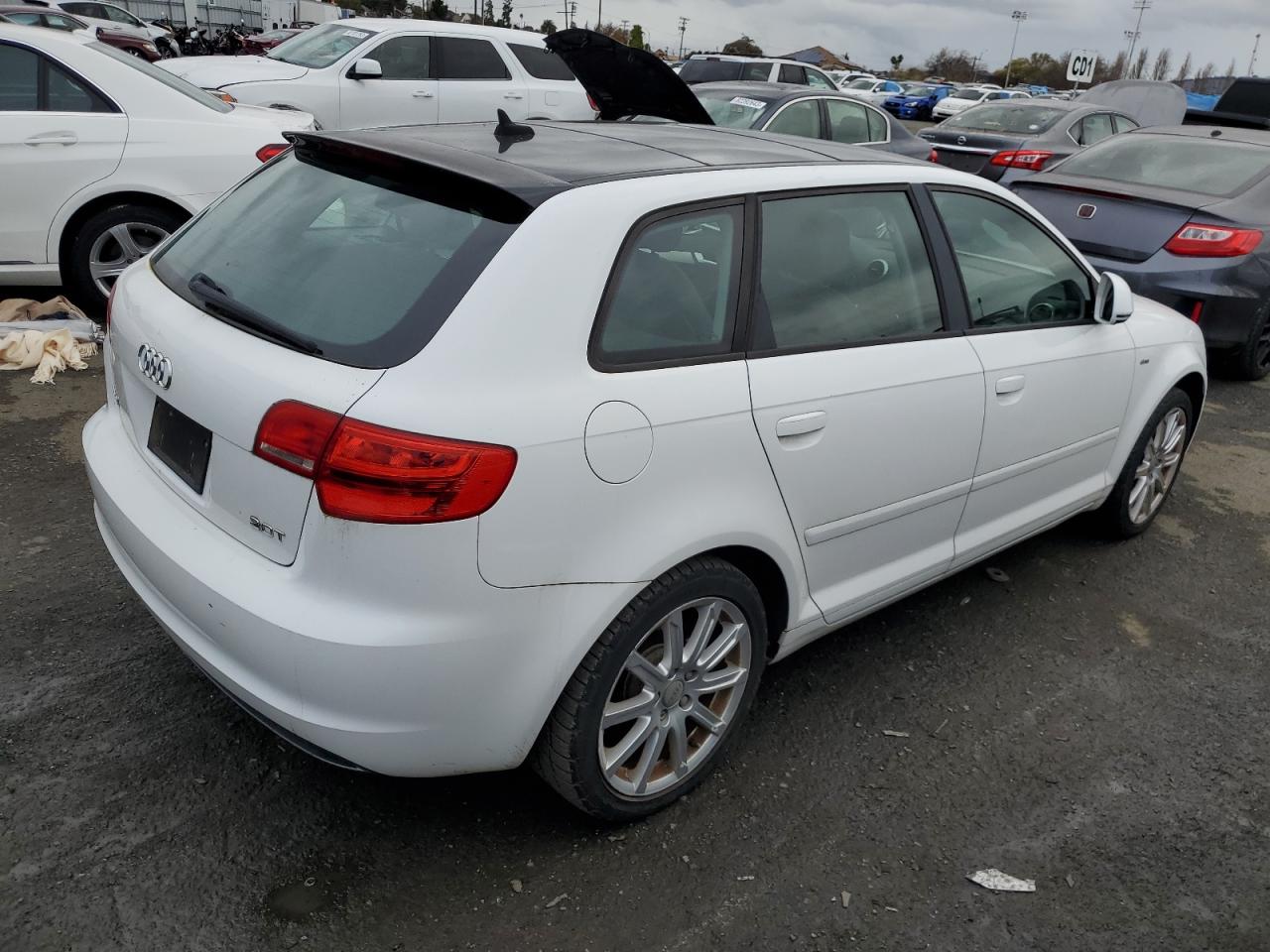 Изображение 3 2010 AUDI A3 PREMIUM PLUS 2010 с VIN WAUKEAFM3AA116599
