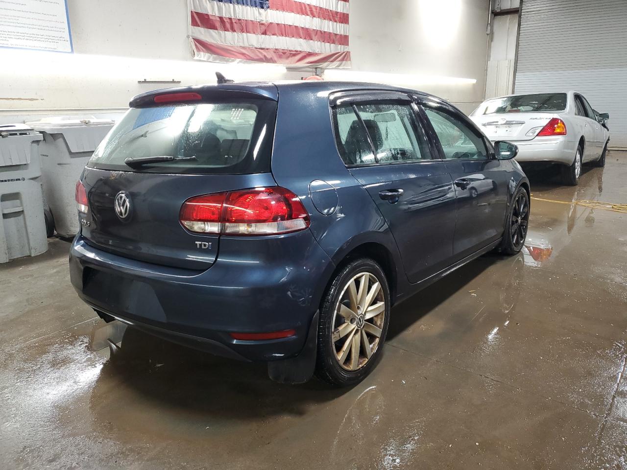 Image 3 of 2011 VOLKSWAGEN GOLF  2011 with VIN WVWNM7AJ2BW308930