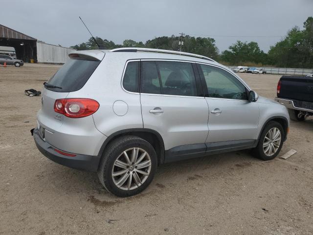 Image 3 of 2011 VOLKSWAGEN TIGUAN S 2011 with VIN WVGBV7AX9BW512639