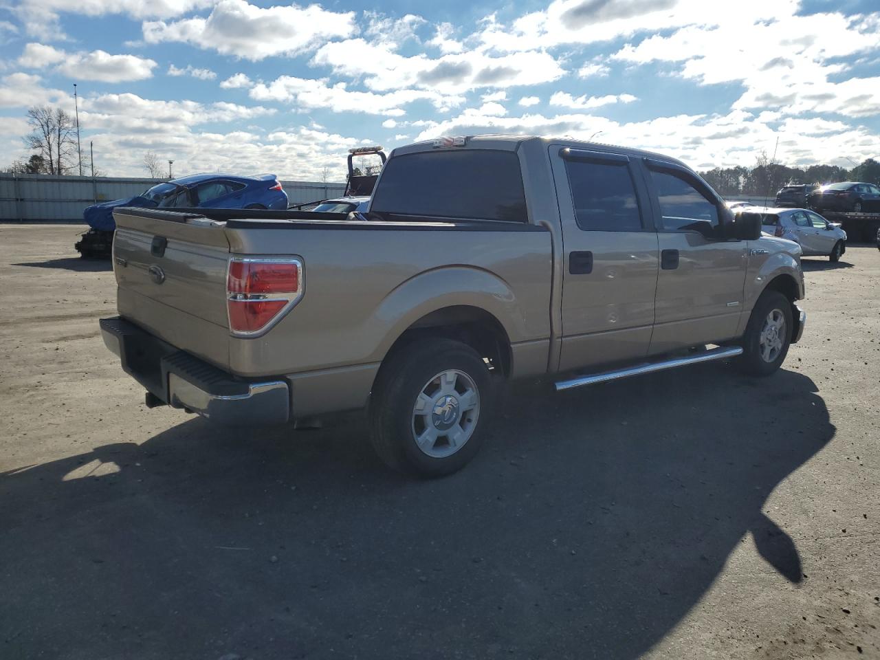 Image 3 of 2013 FORD F150 SUPERCREW 2013 with VIN 1FTFW1CT2DFA50843