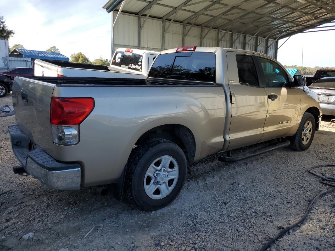 Image 3 of 2007 TOYOTA TUNDRA DOUBLE CAB SR5 2007 with VIN 5TFRU54147X005599