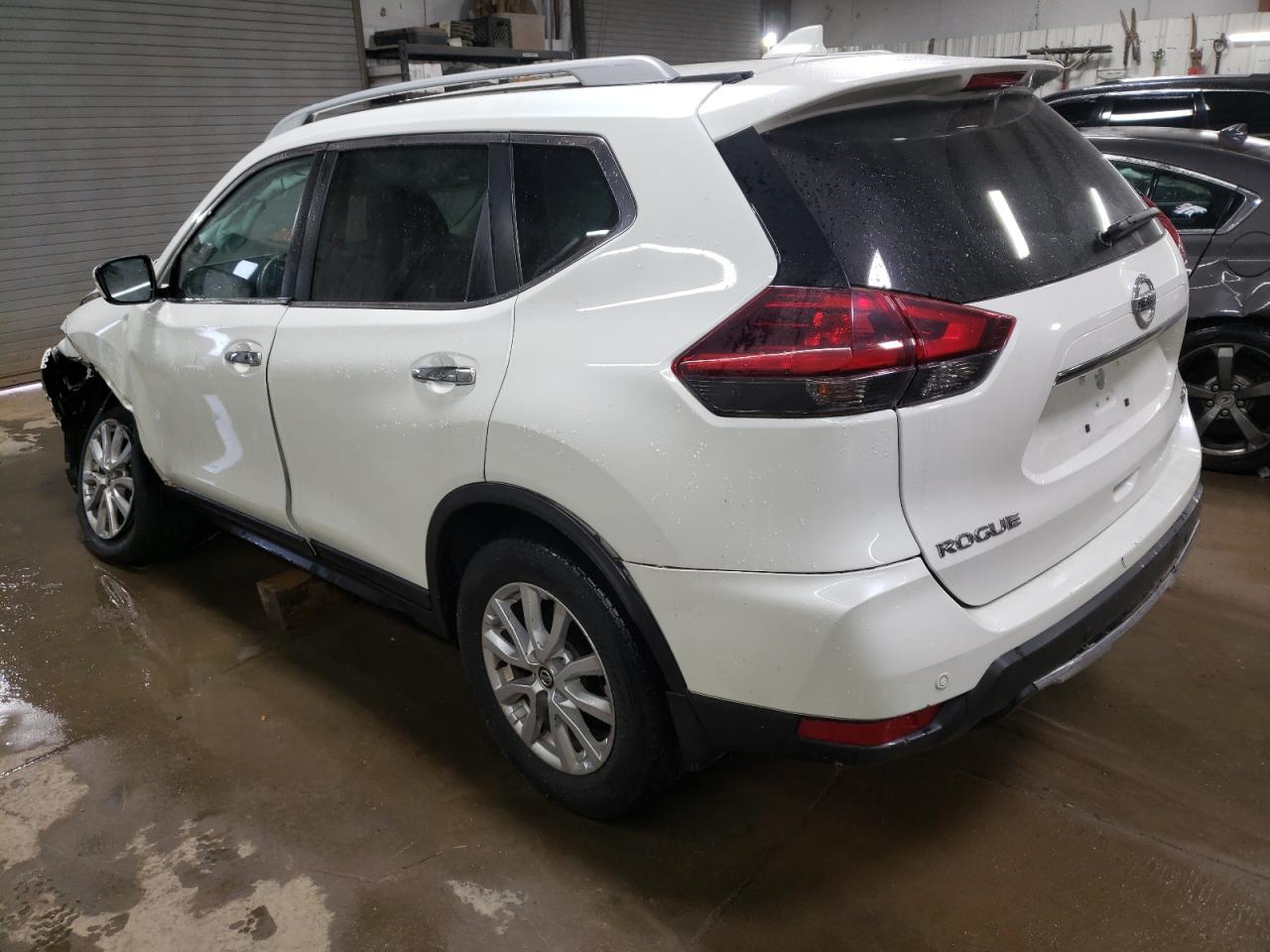 Image 2 of 2019 NISSAN ROGUE S 2019 with VIN 5N1AT2MV0KC771276