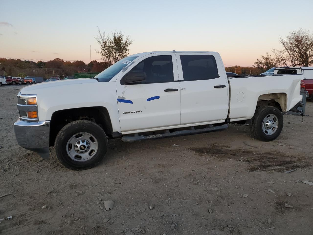Image 1 of 2016 CHEVROLET SILVERADO K2500 HEAVY DUTY 2016 with VIN 1GC1KUEG8GF170545