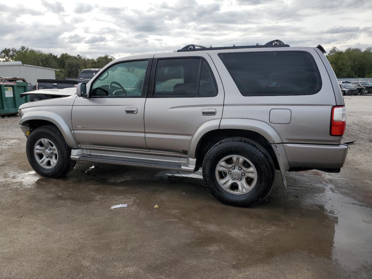 Image 2 of 2002 TOYOTA 4RUNNER SR5 2002 with VIN JT3HN86R820379538