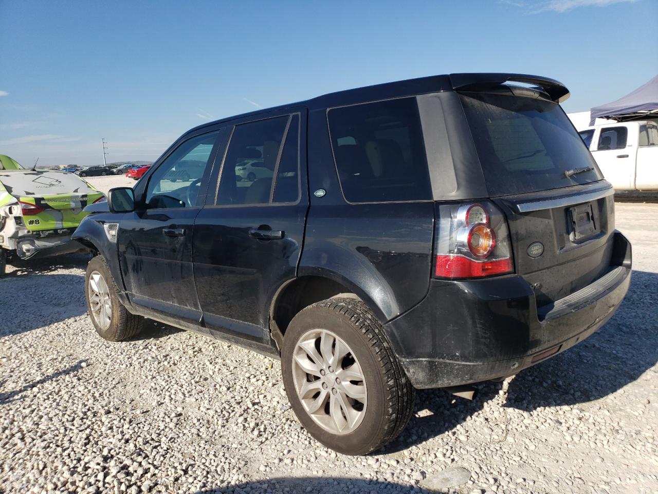 Image 2 of 2014 LAND ROVER LR2 HSE 2014 with VIN SALFR2BG4EH414700