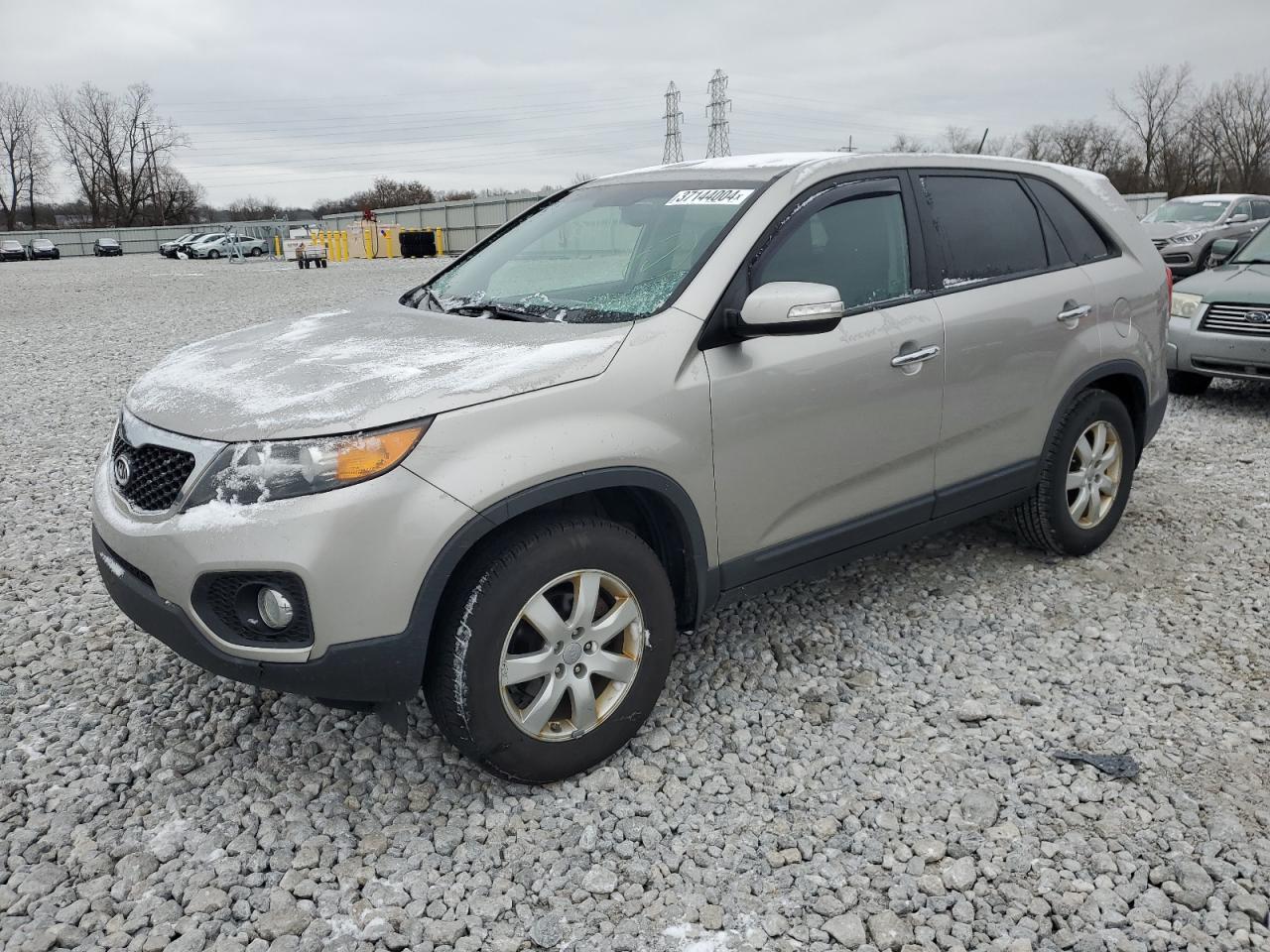 Image 1 of 2013 KIA SORENTO LX 2013 with VIN 5XYKT3A12DG398627
