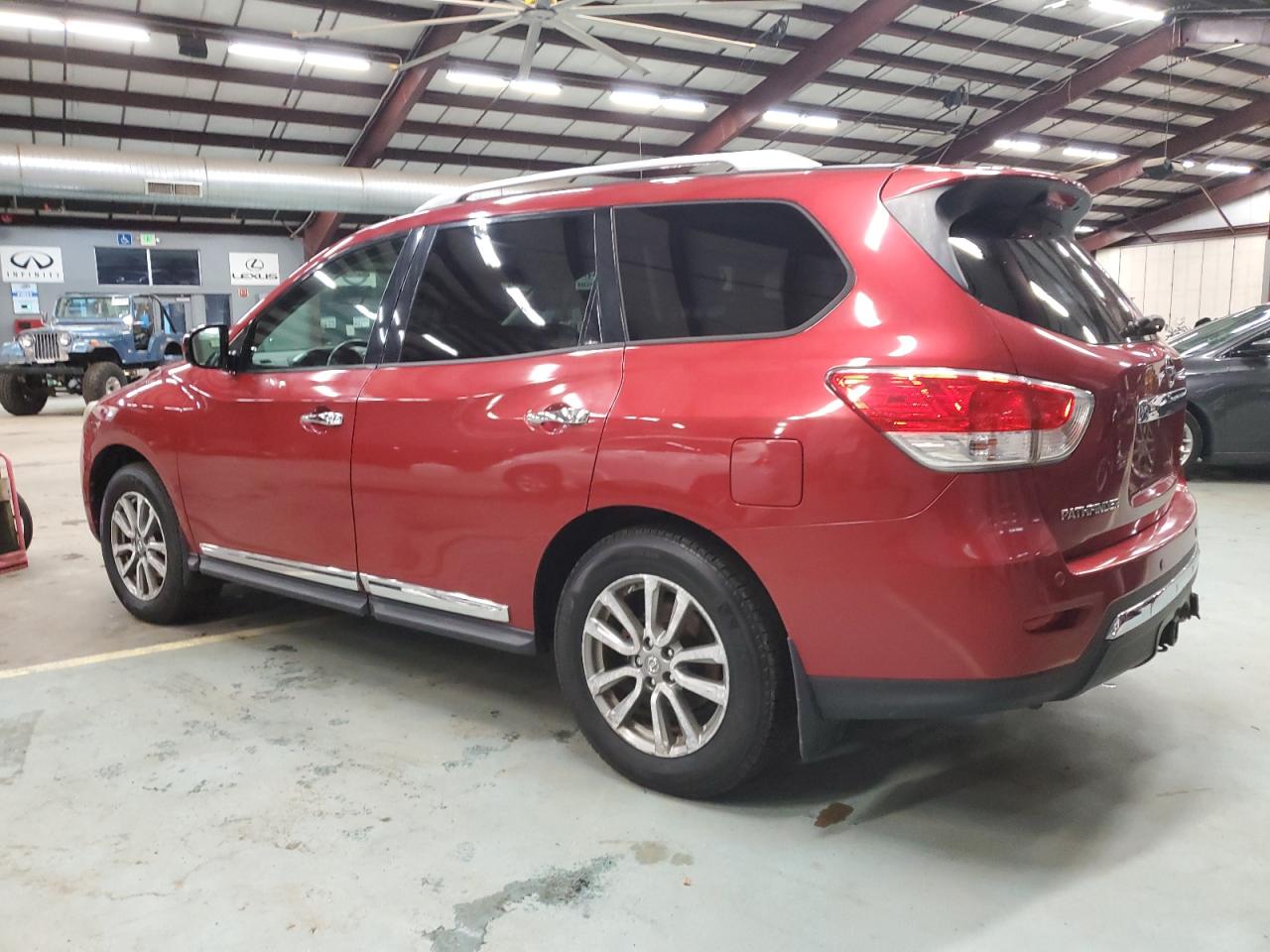 Image 2 of 2013 NISSAN PATHFINDER S 2013 with VIN 5N1AR2MM3DC626998