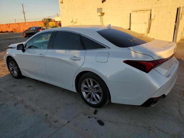 Image 2 of 2019 TOYOTA AVALON XLE 2019 with VIN 4T1BZ1FB8KU012272