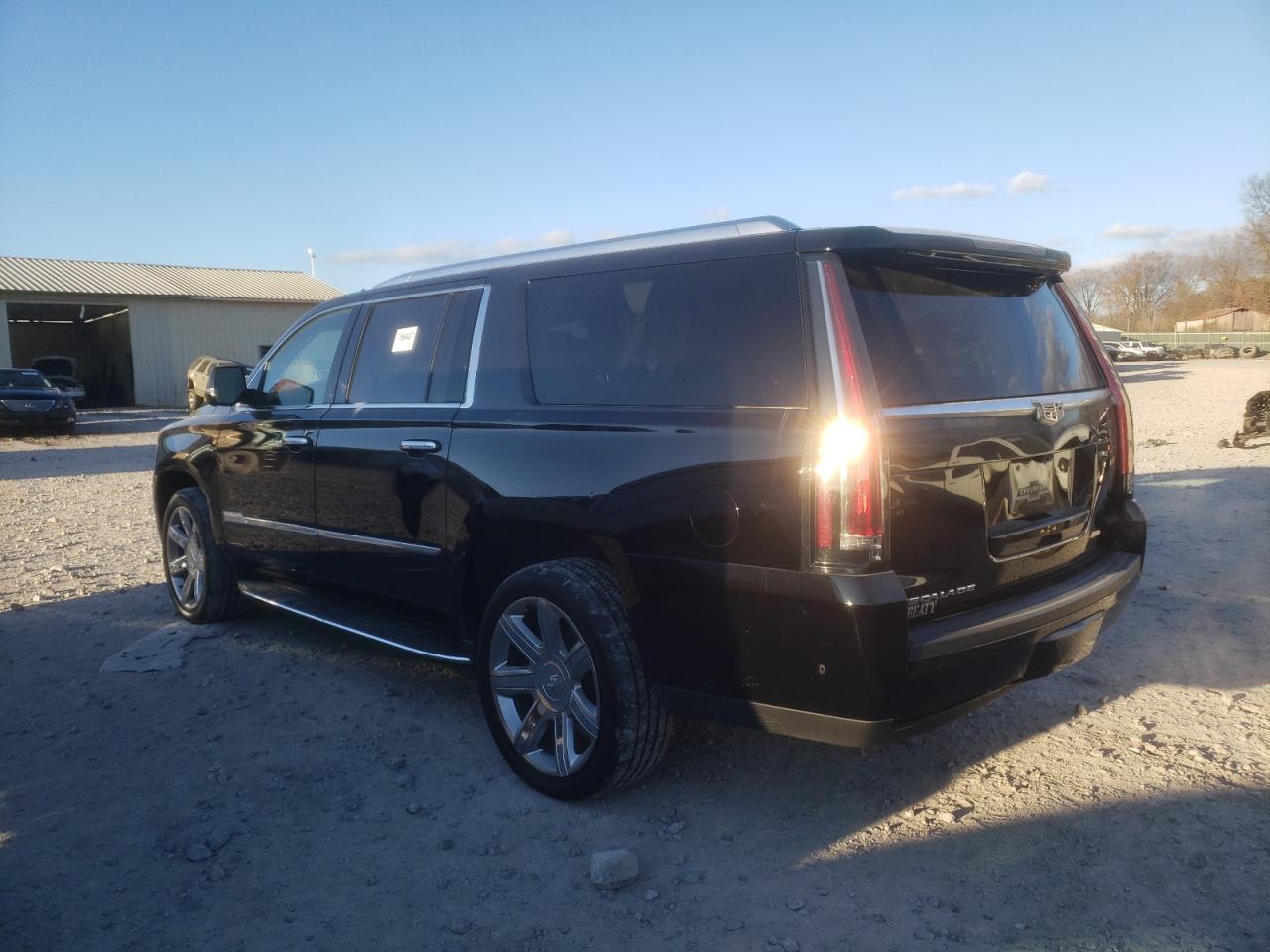 Изображение 2 2019 CADILLAC ESCALADE ESV LUXURY 2019 с VIN 1GYS4HKJ7KR163013