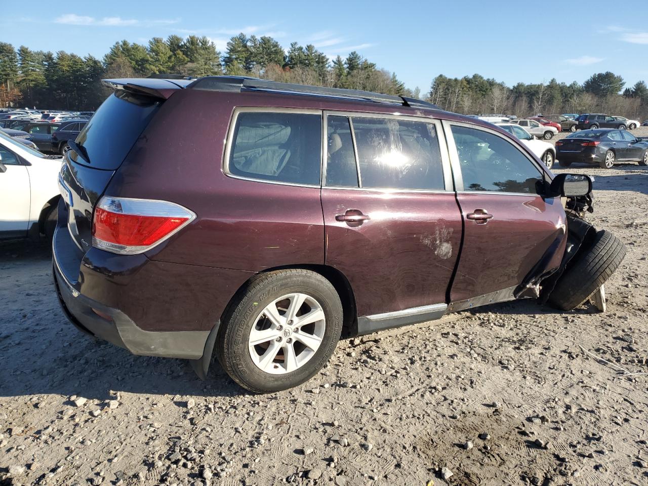 Obraz 3 z 2013 TOYOTA HIGHLANDER BASE 2013 z VIN 5TDBK3EH4DS212261