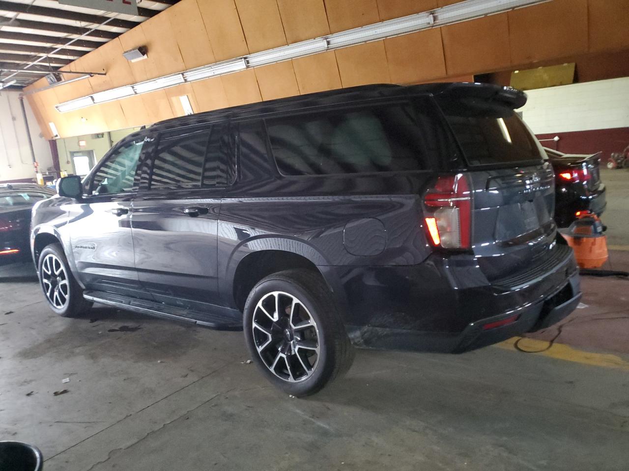 Obraz 2 z 2022 CHEVROLET SUBURBAN K1500 RST 2022 z VIN 1GNSKEKD8NR216012
