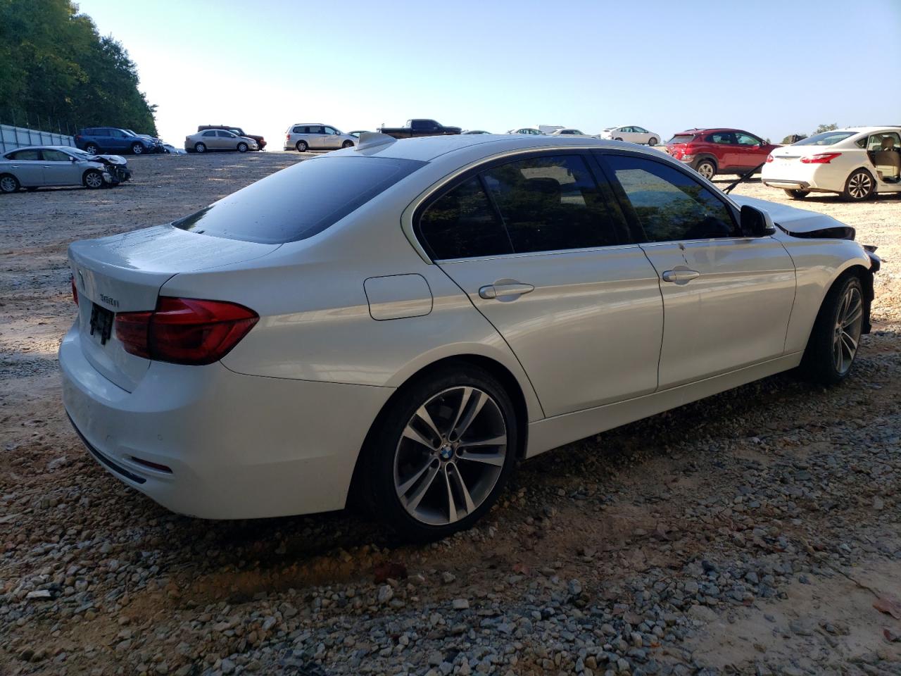 Obraz 3 z 2017 BMW 330 XI 2017 z VIN WBA8D9G59HNU60069
