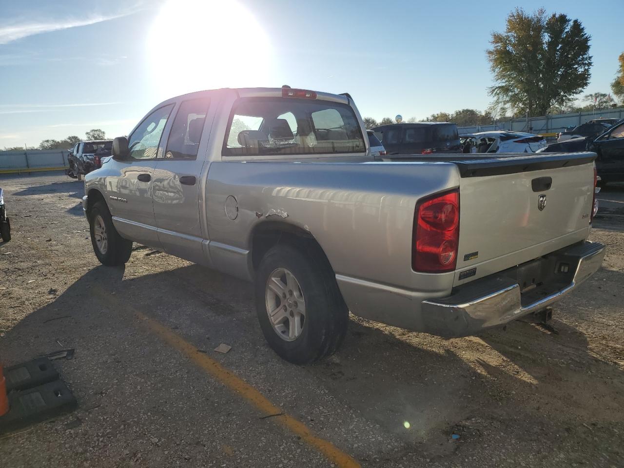 Image 2 of 2007 DODGE RAM 1500 ST 2007 with VIN 1D7HA18P97S175598
